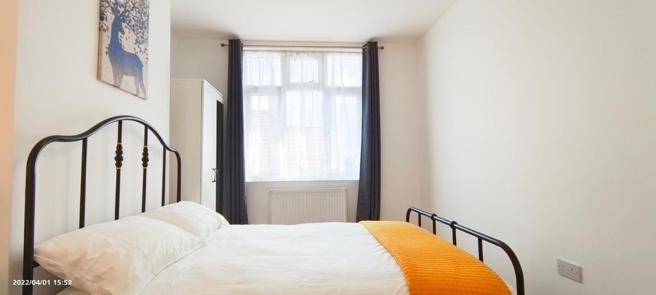 Acacia Flat 189 In Wembley Apartment Лондон Екстериор снимка